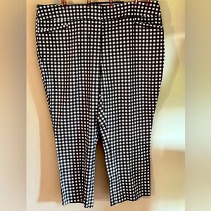 New York & Co. Black and white gingham capri pants
